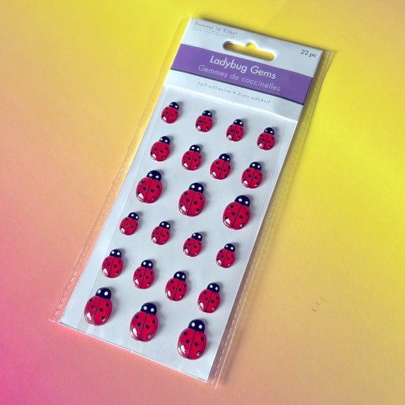 🆕 NEW 22 pcs Self-Adhesive Ladybug Gems - Picture 5 of 9